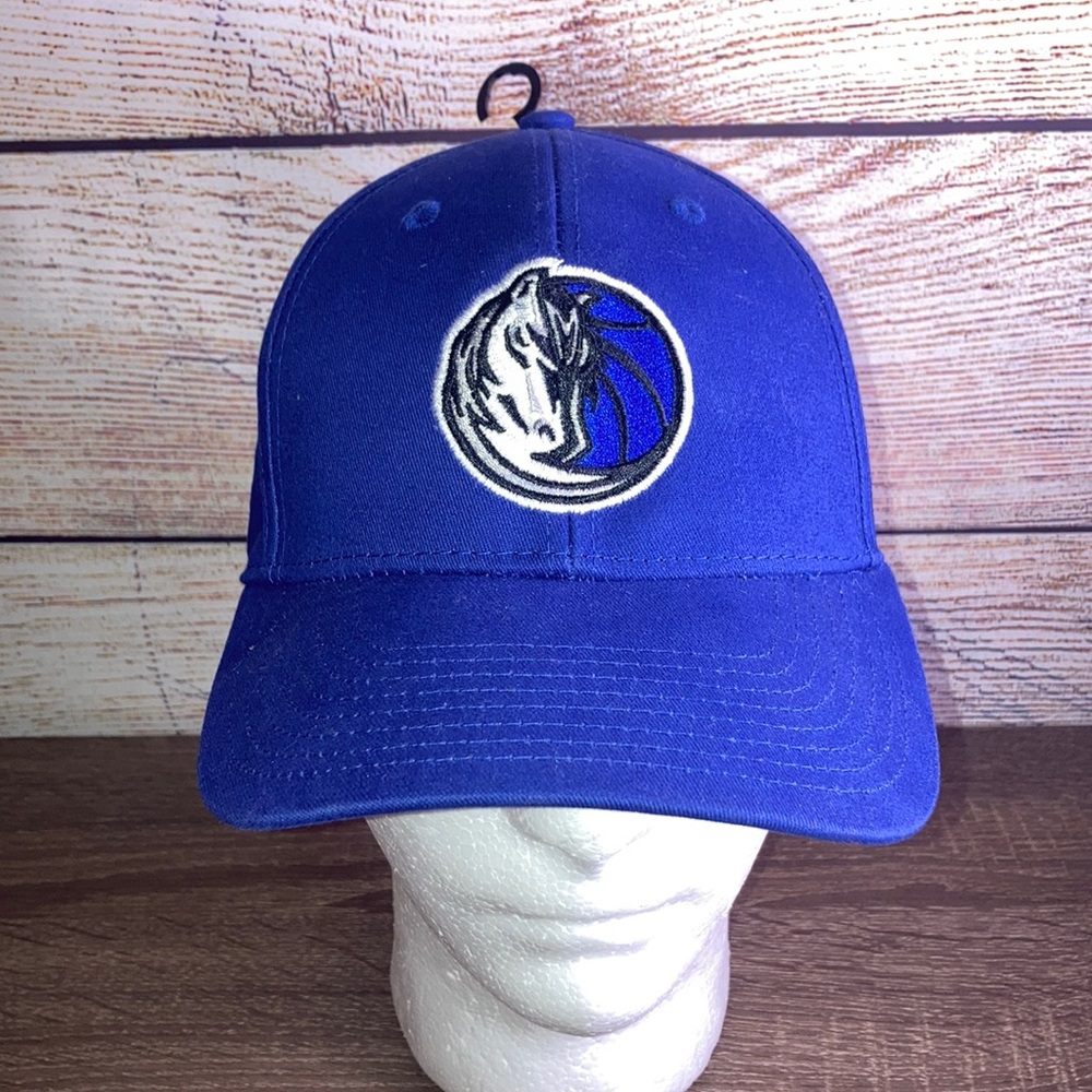 Dallas Mavericks Fan Favorite Unisex Adults Adjustable Hat NWT